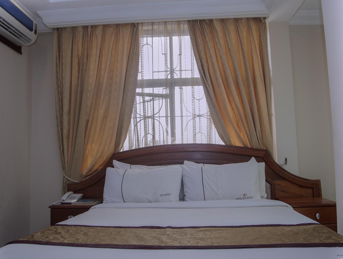 Rising Sun Hotel Dar es Salaam Buitenkant foto