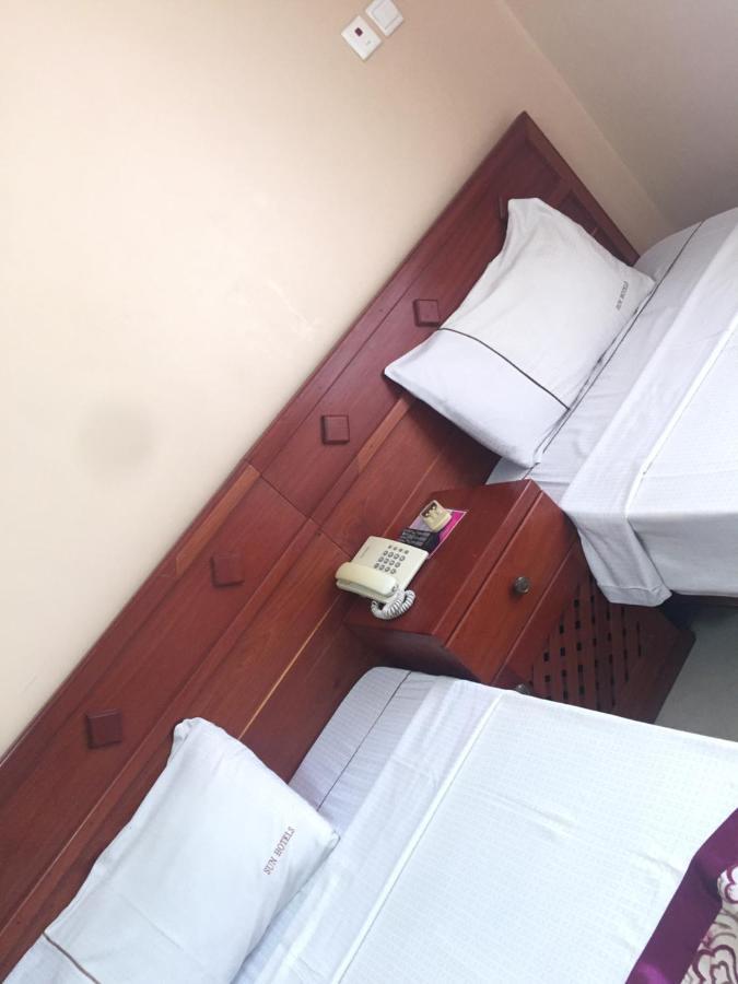 Rising Sun Hotel Dar es Salaam Buitenkant foto